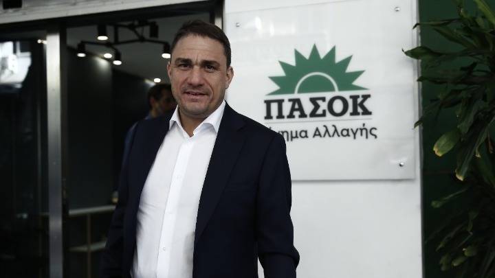 Αντιπαράθεση ΠΑΣΟΚ-Κινήματος Αλλαγής με την κυβέρνηση