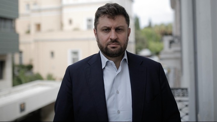 Ο Κώστας Ζαχαριάδης κατηγορεί τον κυβερνητικό εκπρόσωπο για τοξικότητα