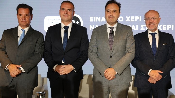 Εταιρεία "Παπαστράτος": Ανακοίνωση για την Πρόληψη της Πρόσβασης Ανηλίκων σε Καπνικά Προϊόντα