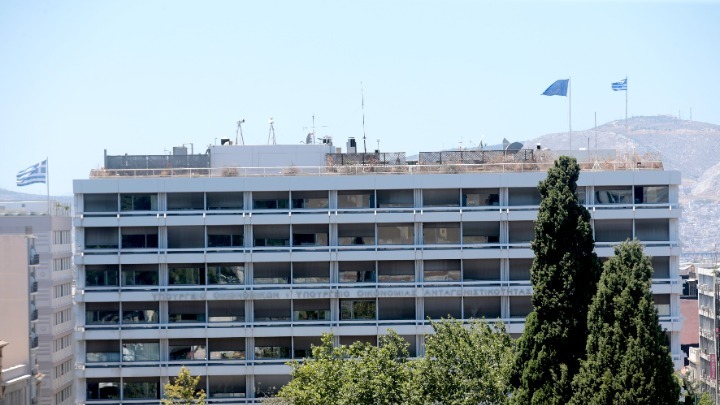 Αντιπαράθεση Υπουργείου Οικονομικών με Τσίπρα: "Αόριστες υποσχέσεις και αποτυχημένη πολιτική"