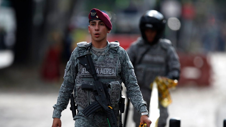 Ανακοίνωση του κολομβιανού στρατού για τη διάσωση στρατιωτών από αιχμαλωσία