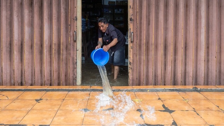 Απολογισμός πλημμύρων στα ινδονησιακά νησιά: Αύξηση νεκρών σε Μπαλί και Φλόρες