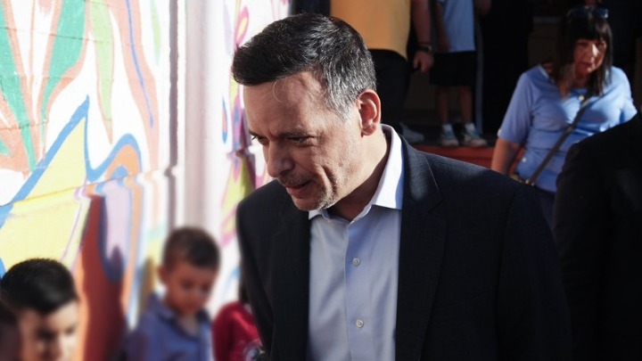 Ο Δήμαρχος Αθηναίων επισκέφτηκε σχολεία για τη νέα σχολική χρονιά