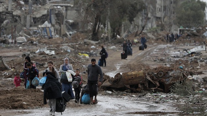 Εκκένωση στη Γάζα: Χιλιάδες Παλαιστίνιοι εγκαταλείπουν την πόλη λόγω ισραηλινών επιχειρήσεων