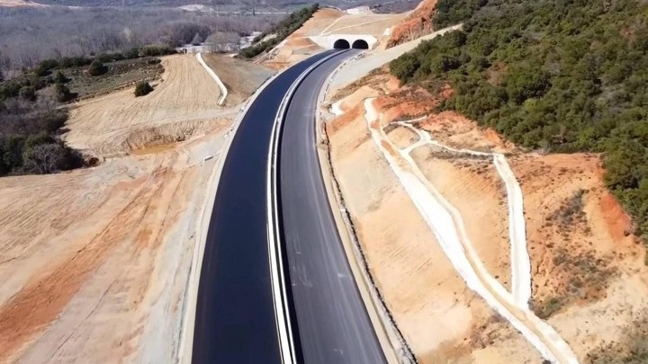Ολοκληρώνεται το δεύτερο τμήμα του αυτοκινητοδρόμου Ε65