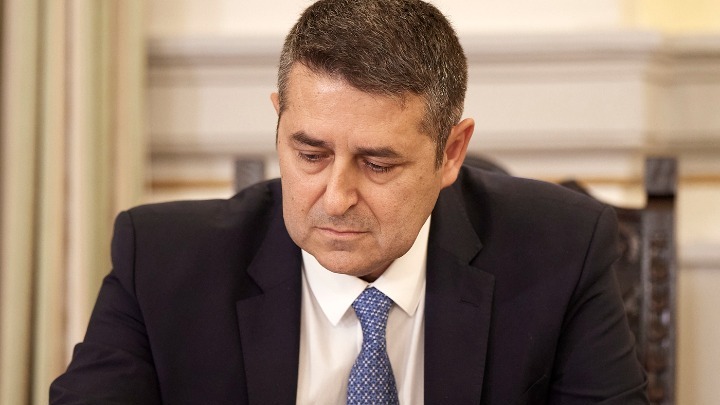 Αντιπαράθεση Μυλωνάκη - Βαξεβάνη: Οι διαφωνίες στο προσκήνιο