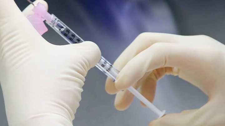 Εμβολιασμός εναντίον του Έμπολα: Οι προσπάθειες για αντιμετώπιση της νέας επιδημίας