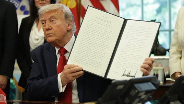 Νέο Εκτελεστικό Διάταγμα του Ντόναλντ Τραμπ για Ανάπτυξη Στρατιωτικών στο Μέμφις