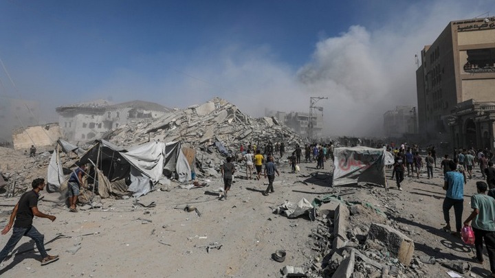 Σφοδροί Βομβαρδισμοί Στη Γάζα: Αυξάνεται Ο Κίνδυνος