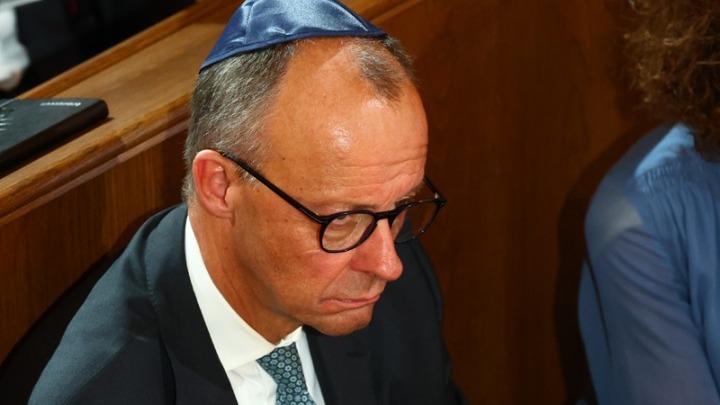 Η Επανένωση στην Συναγωγή του Μονάχου: Οι Δεσμοί της Ιστορίας και η Υπόσχεση του Μερτς