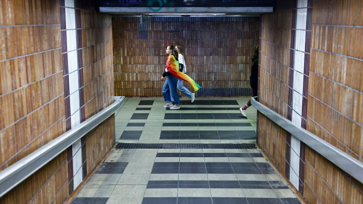 Αναφορά της FRA: Η Βία και οι Παρενοχλήσεις Εις Βάρος των Διεμφυλικών Αυξάνονται στην ΕΕ