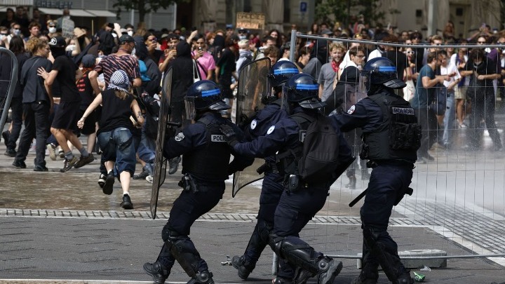 Απεργία στη Γαλλία ενάντια στα δημοσιονομικά μέτρα