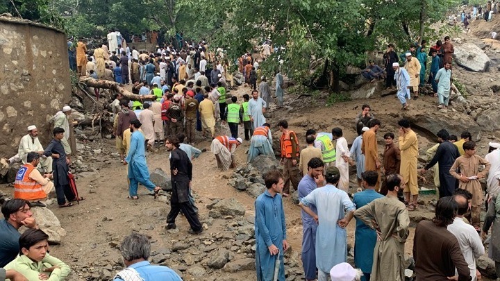 Αεροπορικοί βομβαρδισμοί στο Πακιστάν: Τουλάχιστον 23 άμαχοι νεκροί