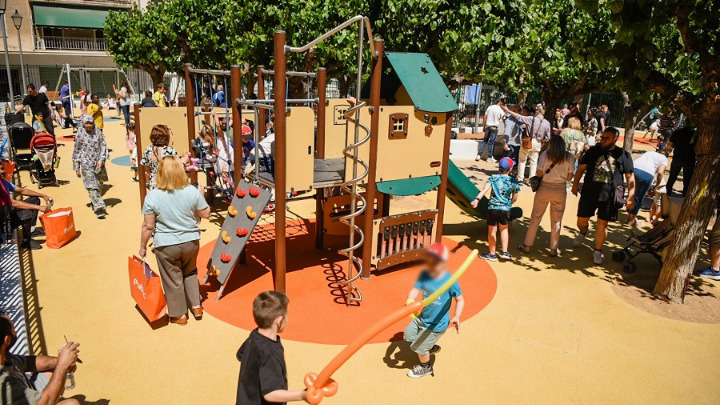 Νέες Παιδικές Χαρές σε Νέο Κόσμο και Παγκράτι