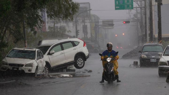 Τυφώνας Ραγκάσα: Τραγωδία στην Ταϊβάν και τη νότια Κίνα