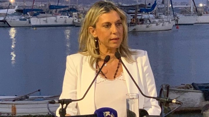 Η Υφυπουργός Τουρισμού Άννα Καραμανλή στο Φεστιβάλ Γαστρονομίας του Πειραιά