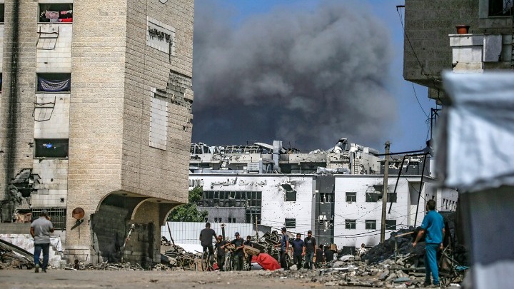 Εντάσεις στη Γάζα: Ισραηλινά άρματα μάχης προωθούνται βαθύτερα στις κατοικημένες περιοχές