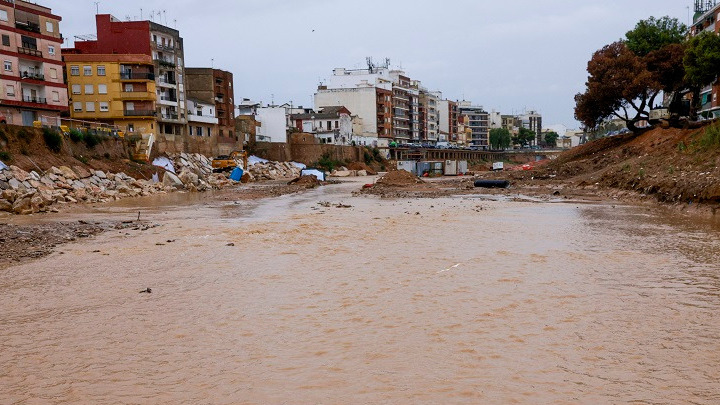 Μειώθηκε το Επίπεδο Συναγερμού για Βροχές στη Βαλένθια