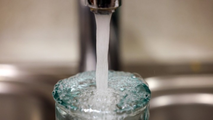 Διαφοροποίηση Οσμής στο Νερό της Βρύσης: Ανακοίνωση ΕΥΔΑΠ