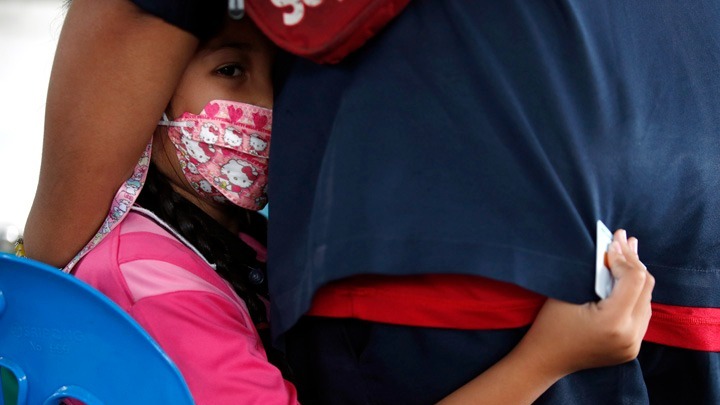 Μελέτη: Παιδιά και Έφηβοι με Διπλάσιο Κίνδυνο για Long Covid με Δεύτερη Λοίμωξη