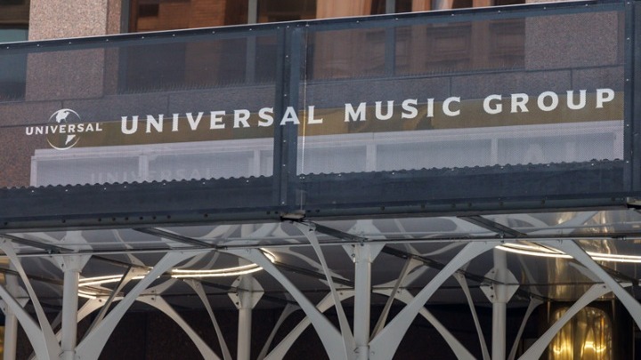 Συμφωνίες για τεχνητή νοημοσύνη: Η Universal Music και η Warner Music στο προσκήνιο