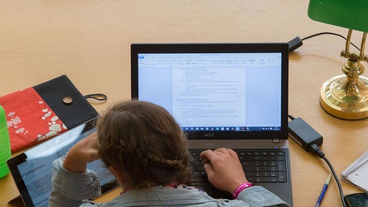 Προθεσμία υποβολής αιτήσεων μετεγγραφής/μετακίνησης φοιτητών ΑΕΙ και ΑΕΑ