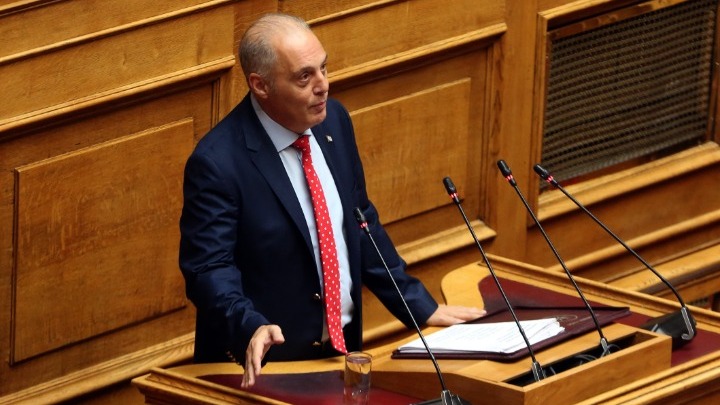 Ο Κυριάκος Βελόπουλος αναφέρει τη σημασία του εθνικού συμφέροντος στην πολιτική