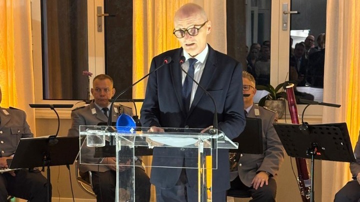 Επέτειος 35 χρόνων από την επανένωση των Γερμανών: Χαιρετισμοί και αναφορές στις ελληνογερμανικές σχέσεις