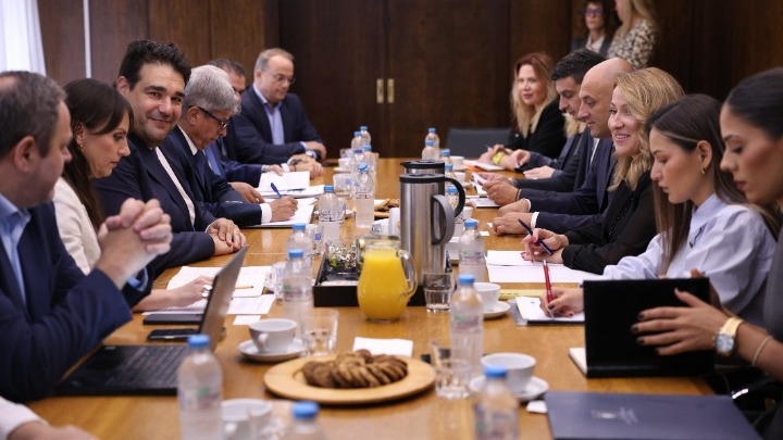 Συνάντηση Λιβάνιου - Παούνοβιτς: Συμφωνίες για συνεργασίες ανάμεσα σε Ελλάδα και Σερβία