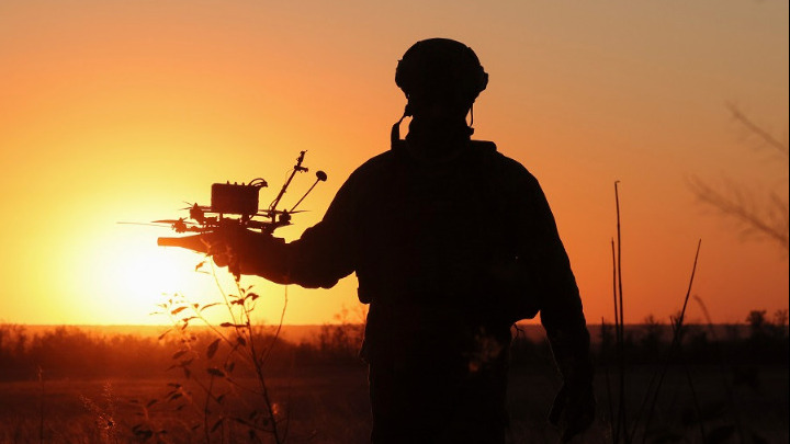 Επιθέσεις drones σε ρωσική βιομηχανική εγκατάσταση στην Ορσκ