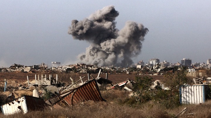 Θλίψη και Αναταραχή: Τραγωδία στη Γάζα με 57 Νεκρούς από Ισραηλινά Πλήγματα