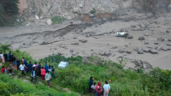 Καταρρακτώδεις βροχές πλήττουν Νεπάλ και Ινδία