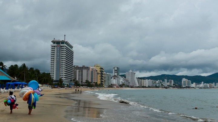 Κυκλώνας Πρισίλα: Εντείνεται και πλησιάζει την ακτογραμμή του Μεξικού