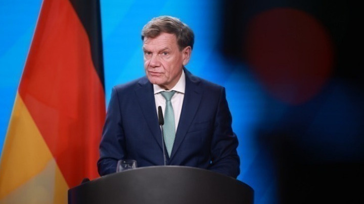 Ο Υπουργός Εξωτερικών Γιόχαν Βάντεφουλ Αισιόδοξος για τις Διαπραγματεύσεις στη Λωρίδα της Γάζας