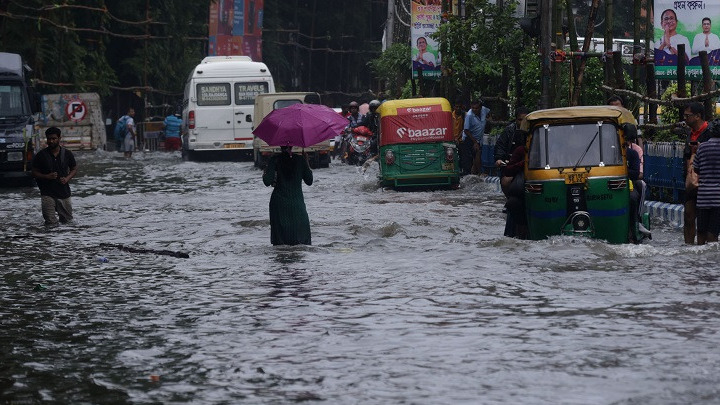 Καταστροφικές πλημμύρες στην Ινδία και το Νεπάλ