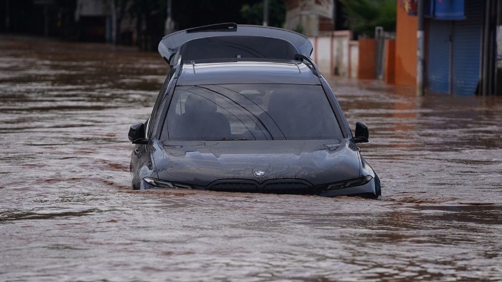 Τραγωδία στην Ταϊλάνδη: 22 νεκροί από πλημμύρες