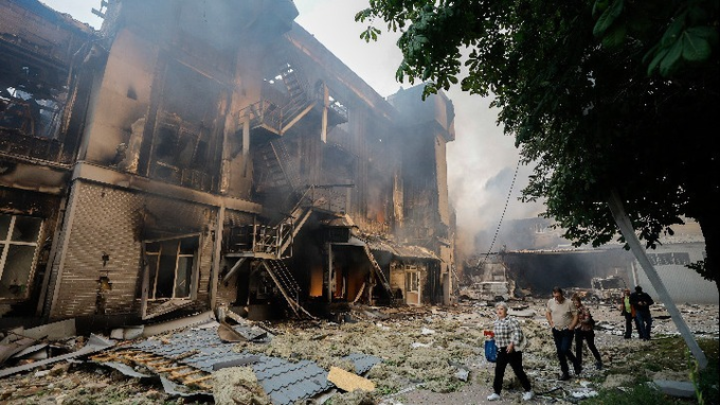 Τραγωδία στην Ουκρανία: Τέσσερις νεκροί από πλήγμα drone σε ρωσικό τμήμα της Χερσώνας