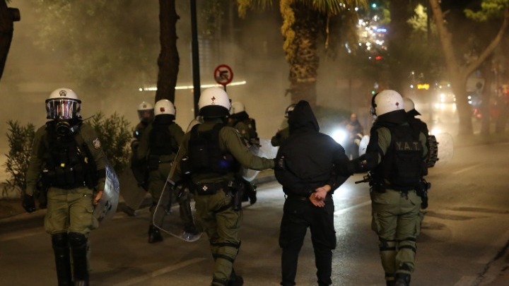 Ένταση κατά τη διάρκεια πορείας διαμαρτυρίας για την Παλαιστίνη στην Αθήνα