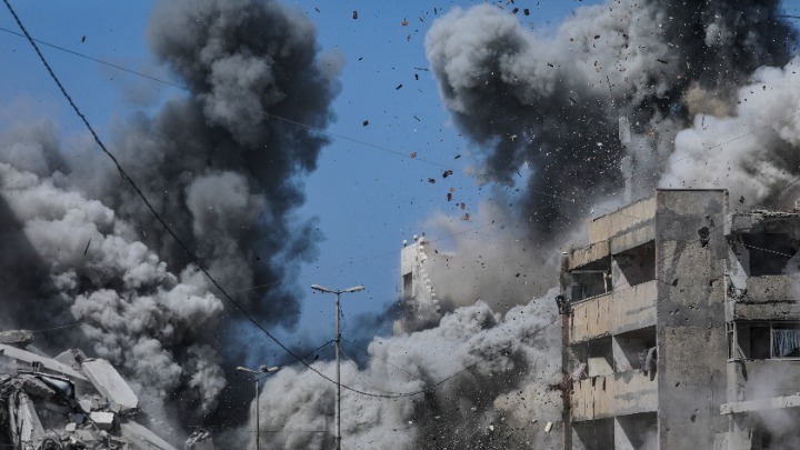 Επανειλημμένα ισραηλινά αεροπορικά πλήγματα στη Λωρίδα της Γάζας παρά τη συμφωνία για κατάπαυση του πυρός