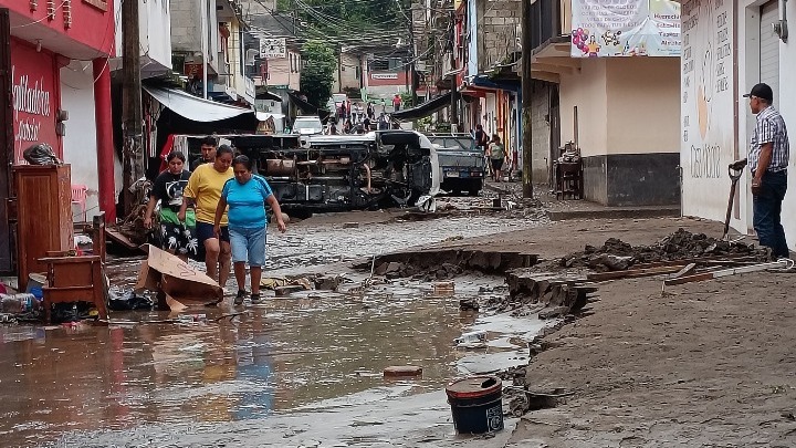 Καταστροφικές πλημμύρες στο Μεξικό: Τουλάχιστον 41 νεκροί και χιλιάδες εκτοπισμένοι