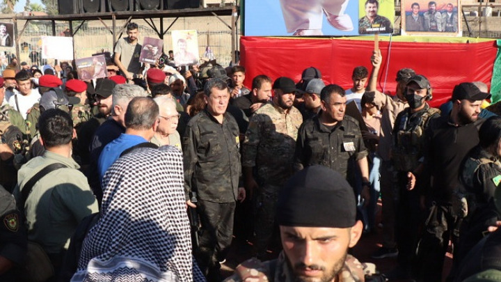 Συμφωνία για ενσωμάτωση κουρδικών στρατευμάτων στη Δαμασκό