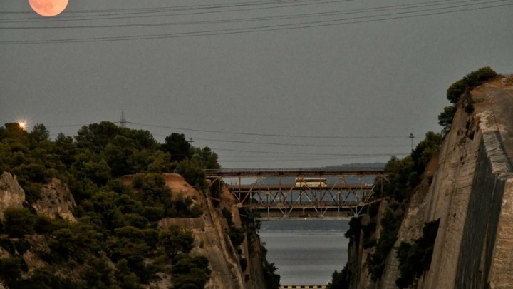 Διακοπή Ναυσιπλοΐας στη Διώρυγα της Κορίνθου λόγω Εργασιών Αποκατάστασης