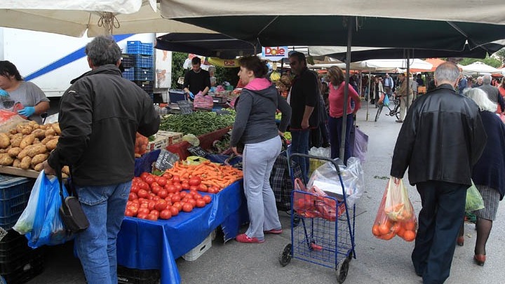 Αναστολή απεργίας στις λαϊκές αγορές: Η απόφαση των παραγωγών και επαγγελματιών πωλητών