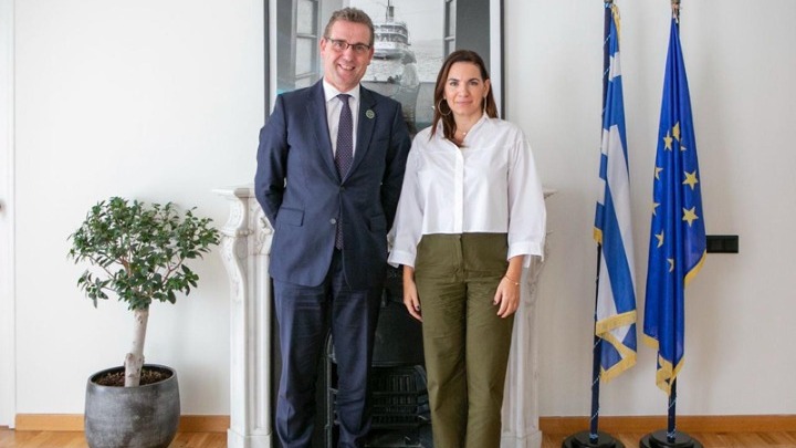 Συνάντηση υπουργού Τουρισμού με εκπροσώπους CWGC