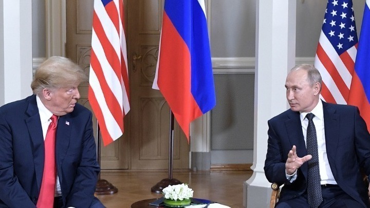 Τραμπ συνομιλεί με Πούτιν και ετοιμάζει συνάντηση με Ζελένσκι