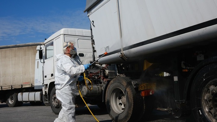 Προληπτικοί ψεκασμοί για την προστασία της κτηνοτροφίας στη Λέσβο και στη Λήμνο