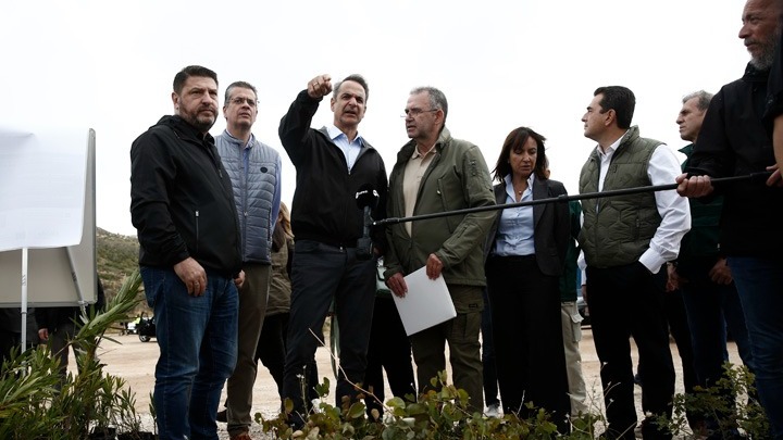 Επίσκεψη Μητσοτάκη στην Πεντέλη: Αναδάσωση και Ανακατασκευή