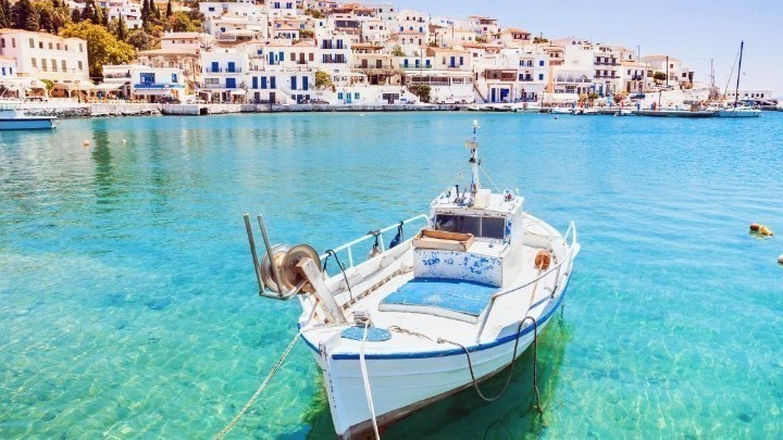 Μείωση Ελλείμματος Ισοζυγίου: Στα 6,6 Δισ. Ευρώ το Οκτάμηνο