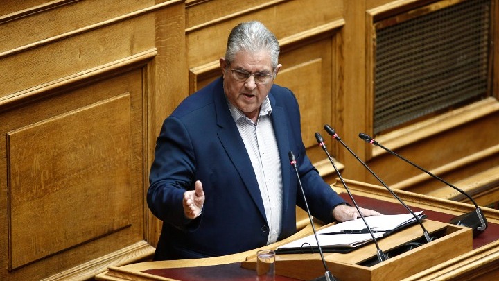 Κουτσούμπας: "Οι διαδηλώσεις δεν προσβάλλουν το Μνημείο του Αγνώστου Στρατιώτη"