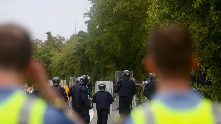 Επεισόδια στο Δουβλίνο: Αντιμεταναστευτικές διαδηλώσεις και σύλληψη δράστη